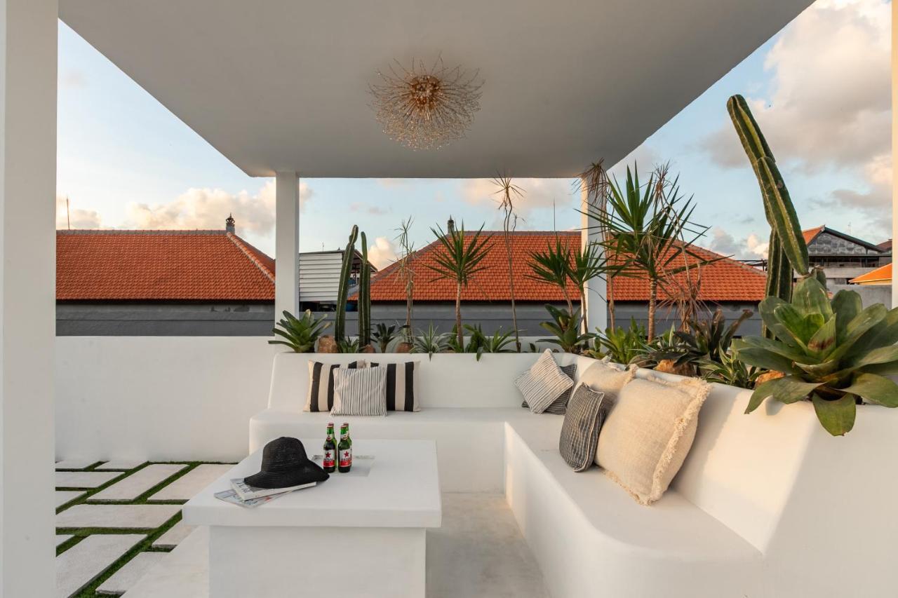 Villa 2bd By With Rooftop - Construction Nearby *